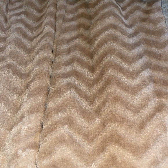 Crave Fame Plush joggers - Picture 3 of 7